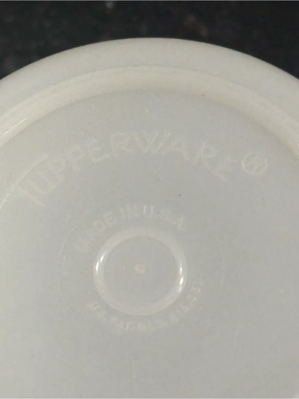 Tupperware set measuring